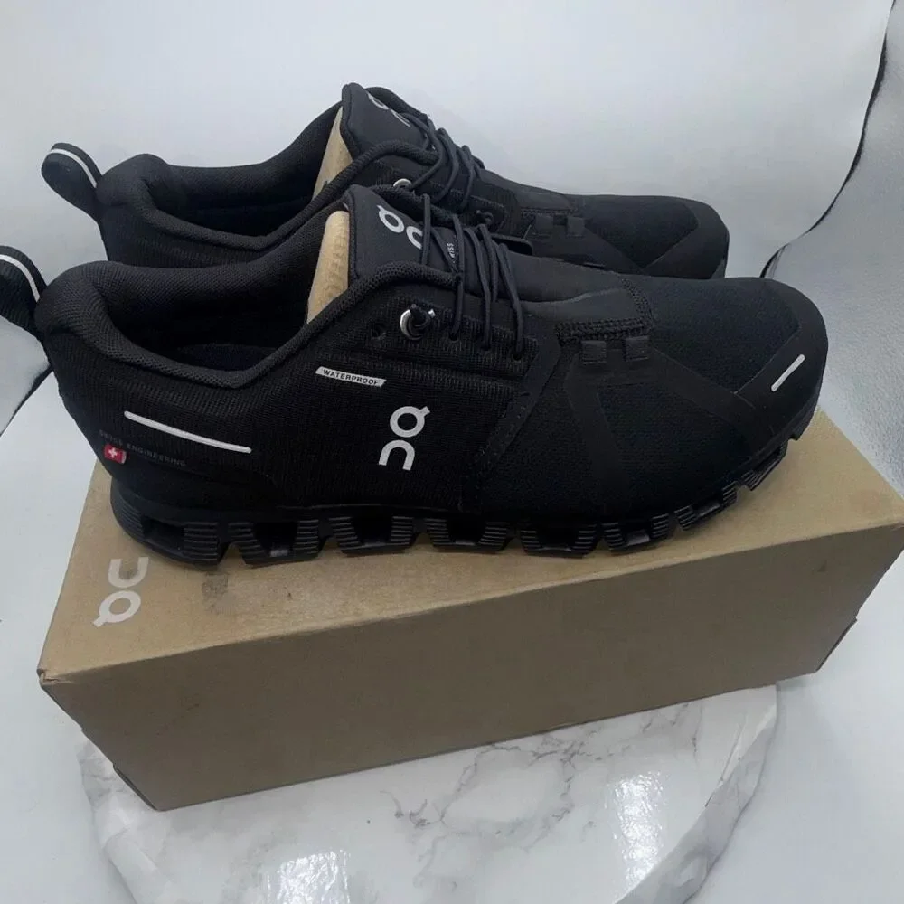 ON CLOUD Cloud 5 Waterproof All Black Sneakers-8.5 NEW! - Picture 4 of 10